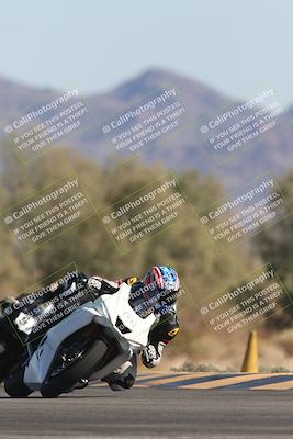 media/Oct-30-2025-Racers Edge (Thu) [[dabbdaf680]]/2-A Group/Session 5 (Turn 7)/